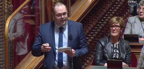 "M. le Ministre, quel arsenal législatif envisagez-vous pour protéger les salariés face à l'IA?"